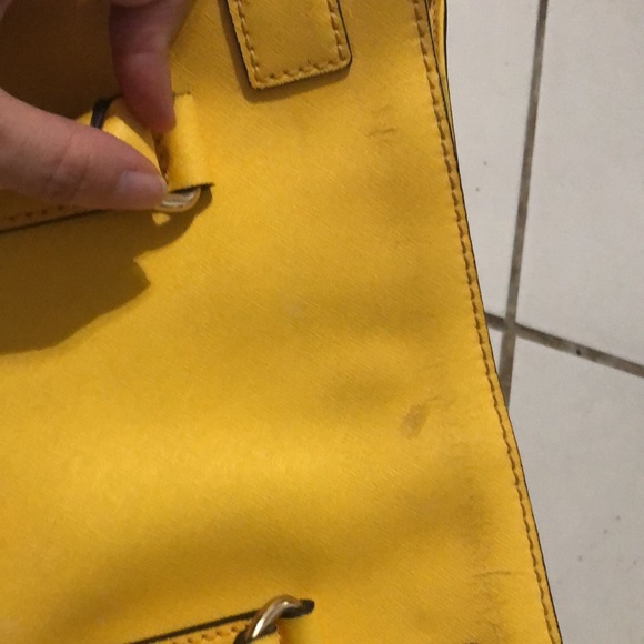 Michael Kors yellow bag - Picture 3 of 7